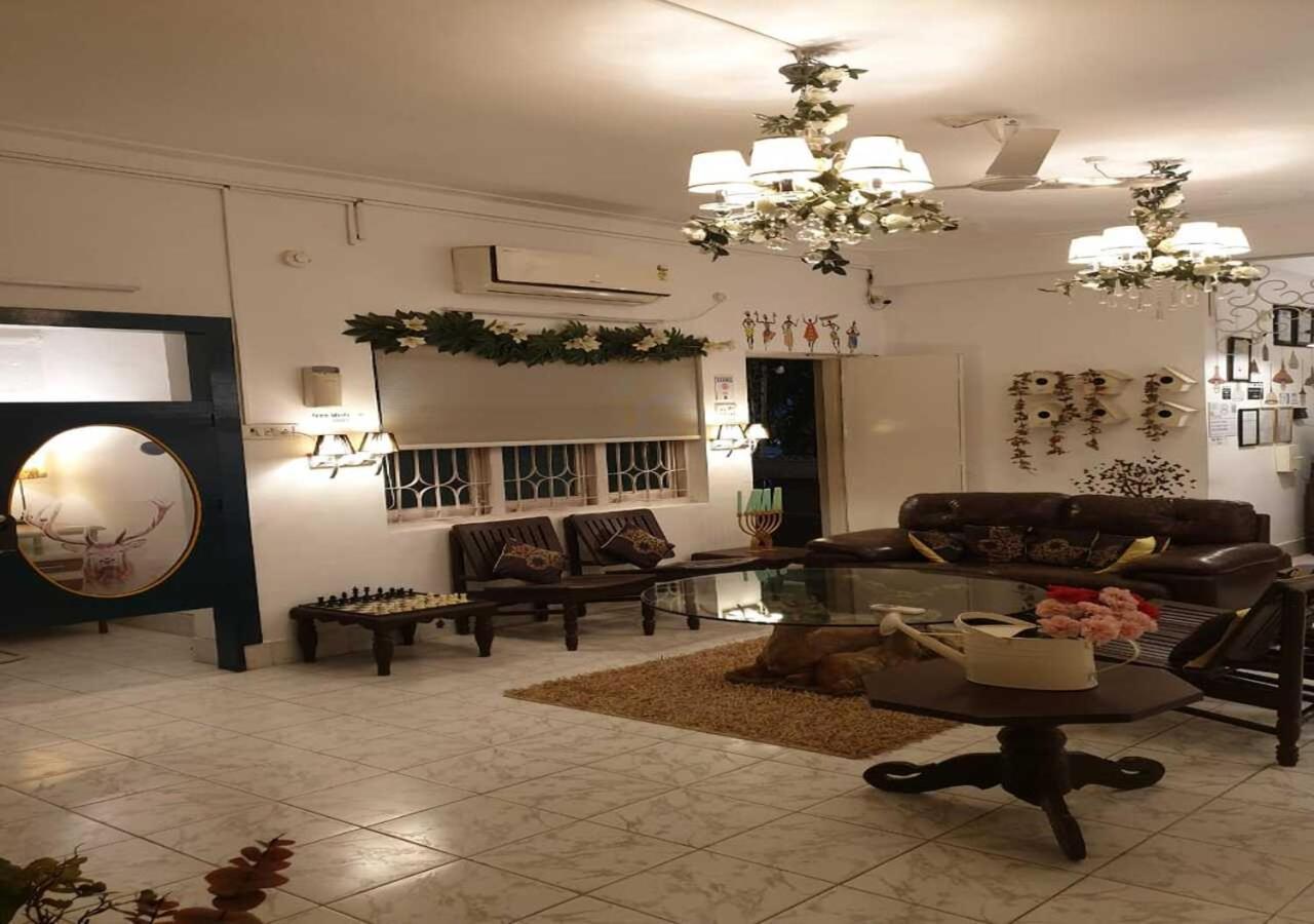 Kakaku The Guest House Adilabad ภายนอก รูปภาพ
