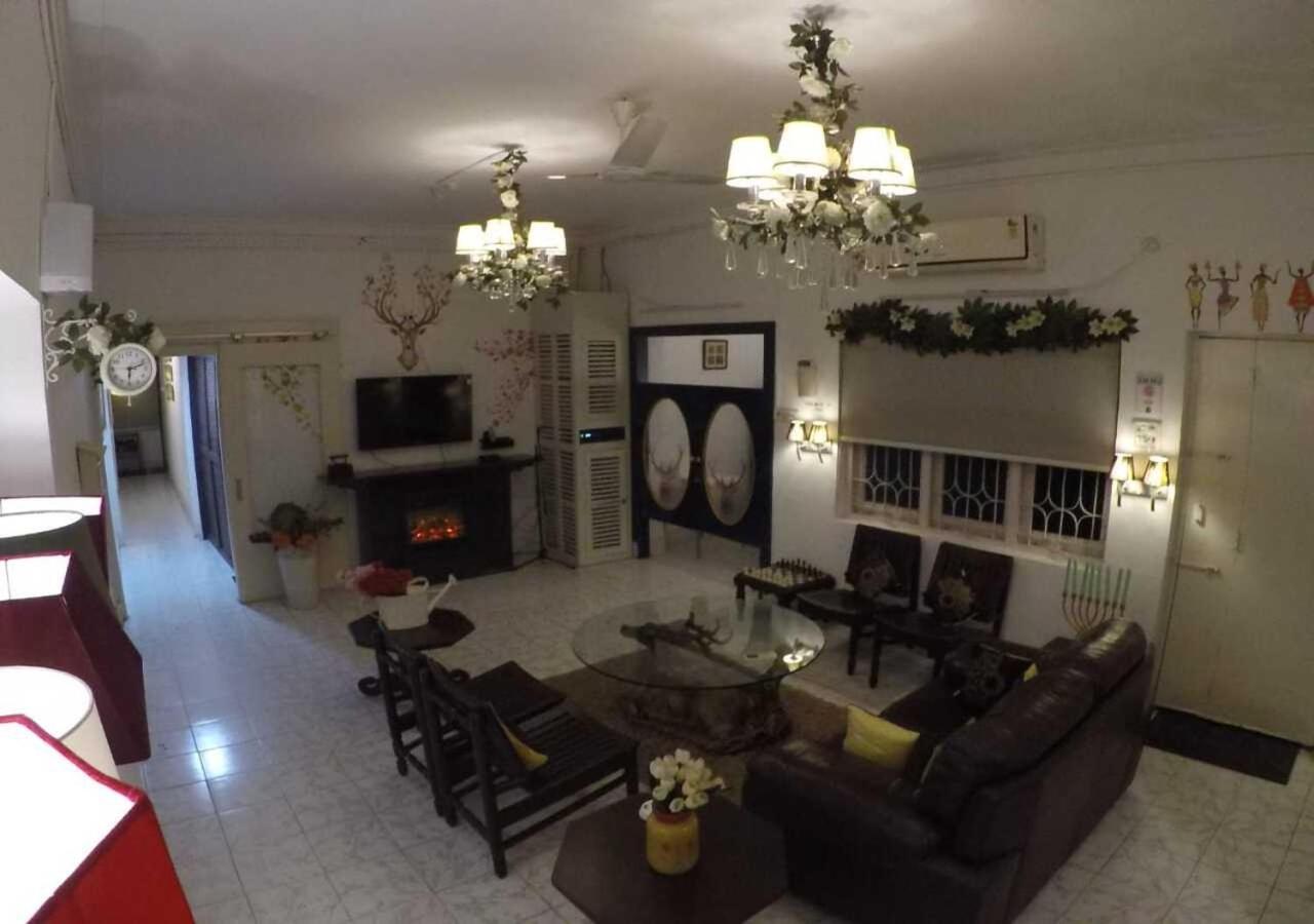 Kakaku The Guest House Adilabad ภายนอก รูปภาพ